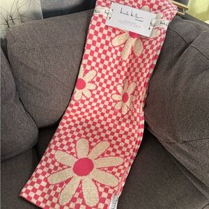 Nicole Miller Pink and Cream Decorative Throw